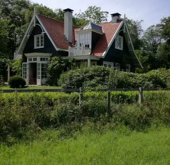 Aamiaismajoitus (B&B) Huize Koempoelan