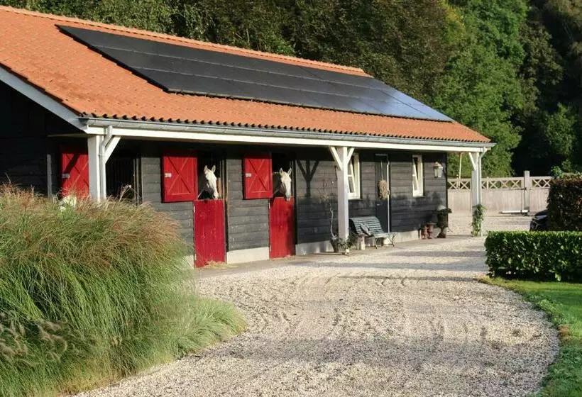 Aamiaismajoitus (B&B) Huize Koempoelan