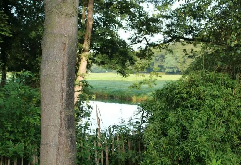 Aamiaismajoitus (B&B) Huize Koempoelan