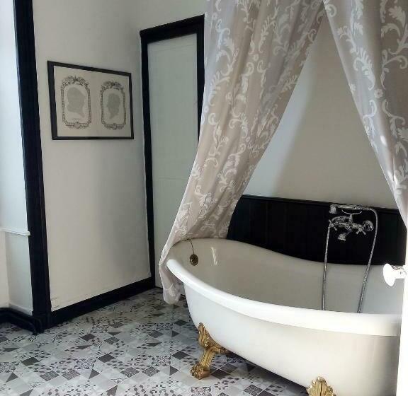 ベッドアンドブレックファースト Les Cèdres