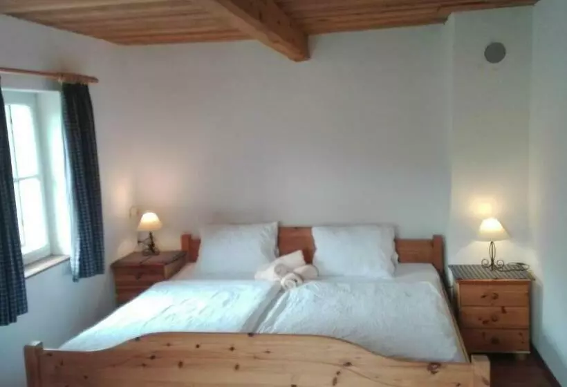 هتل Selbstversorgerhütte Plafing