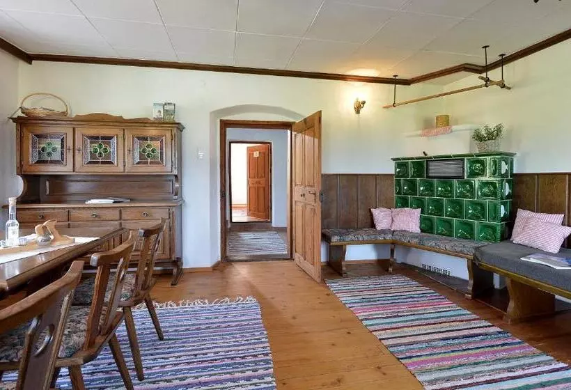 هتل Selbstversorgerhütte Plafing