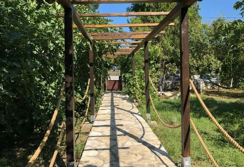 Pensjonat Grauri Si Smochini