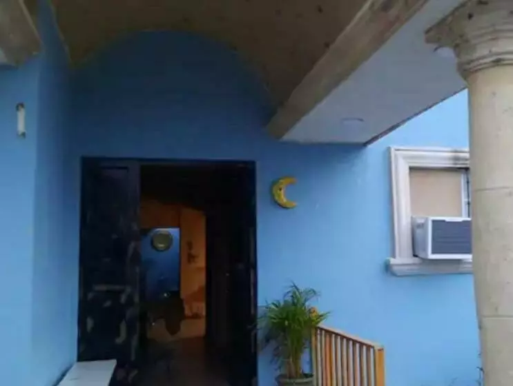 Majatalo Habitación Completa A 2 Cuadras Del Consulado Eua