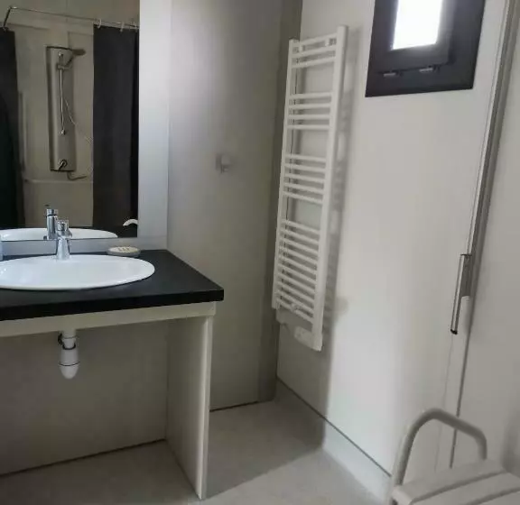 ベッドアンドブレックファースト Acs