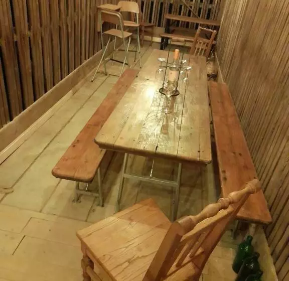 Aamiaismajoitus (B&B) Adamkó Borkert Ház