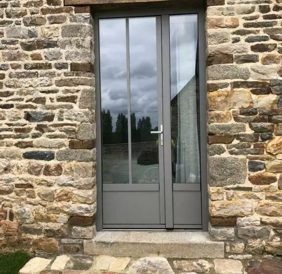 Aamiaismajoitus (B&B) Chambre Indépendante Au Manoir De La Célinais Côté Jardin