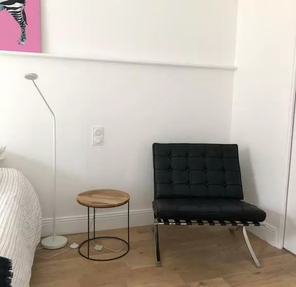 Aamiaismajoitus (B&B) Chambre Indépendante Au Manoir De La Célinais Côté Jardin