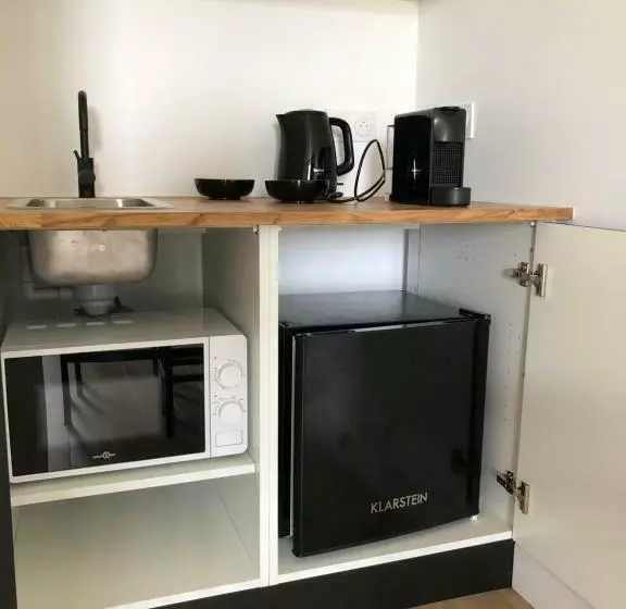 Aamiaismajoitus (B&B) Chambre Indépendante Au Manoir De La Célinais Côté Jardin