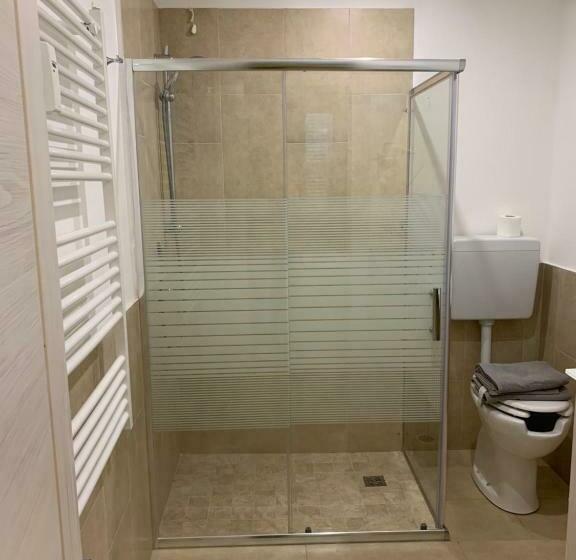 پانسیون Affittacamere Black&white