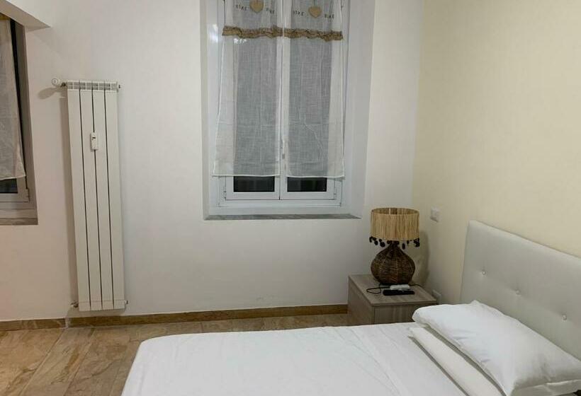 پانسیون Affittacamere Black&white