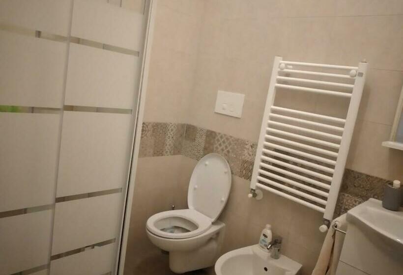 פנסיון Casa Di Tina