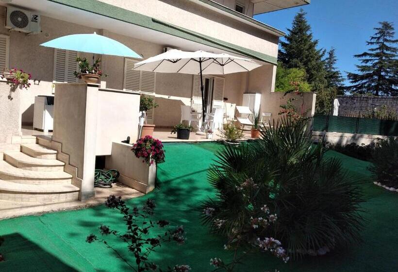 פנסיון Casa Di Tina