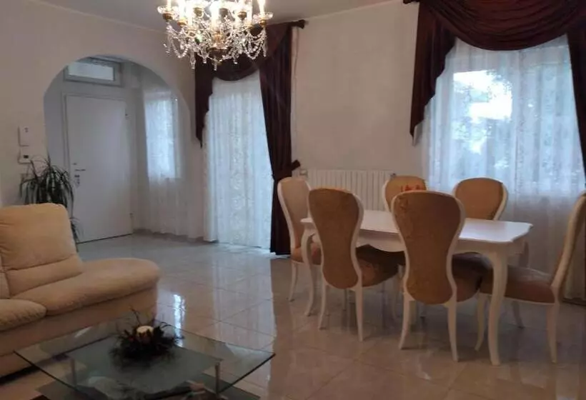پانسیون Casa Di Tina