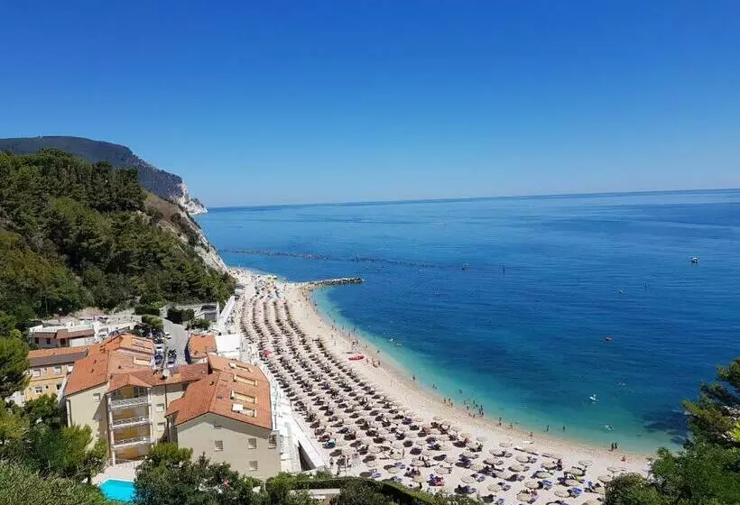 ペンション Eden Conero Camere Numana Centro