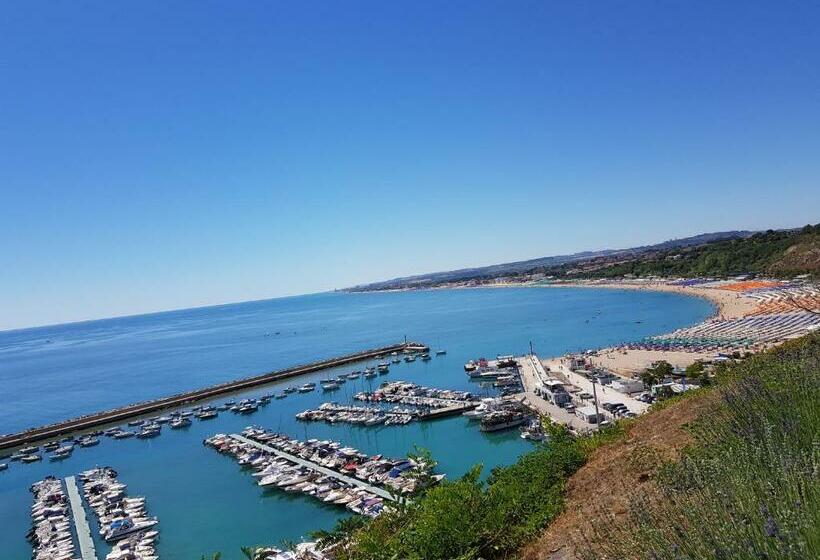 פנסיון Eden Conero Camere Numana Centro