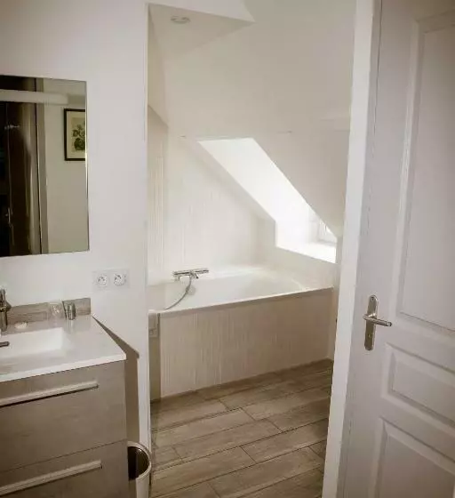 Majatalo La Fontaine Du Mont