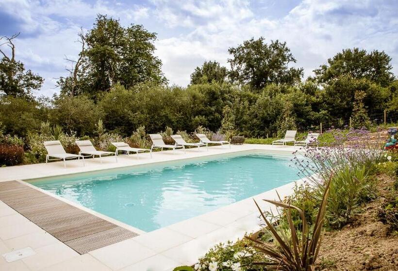 펜션 La Fontaine Du Mont