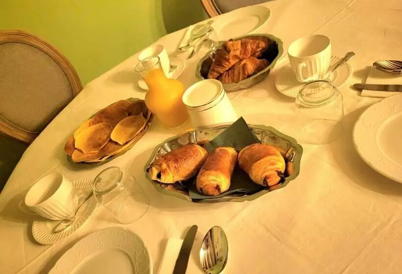 Majatalo La Fontaine Du Mont