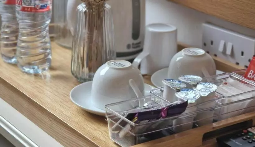 ペンション The Cloisters