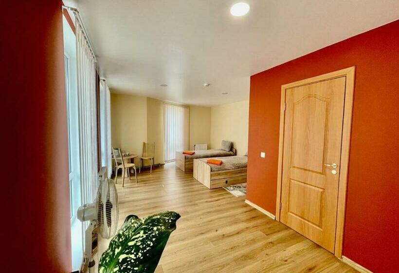 پانسیون Viesu Nams Karpati