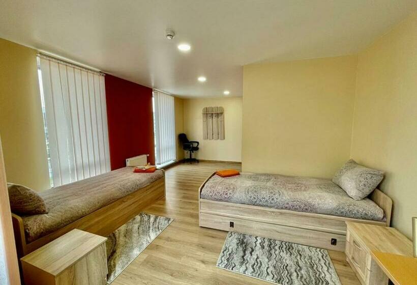 پانسیون Viesu Nams Karpati