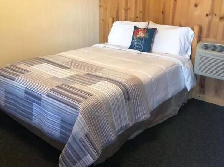 Retkeilymaja Holiday Motel