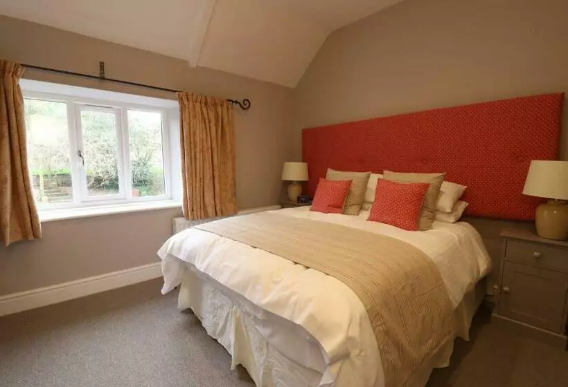 Retkeilymaja The New Inn Halse