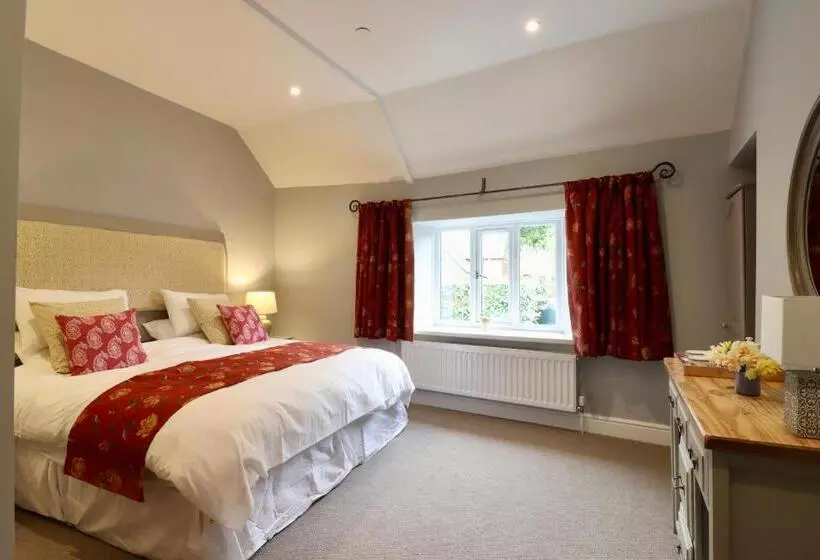 Retkeilymaja The New Inn Halse