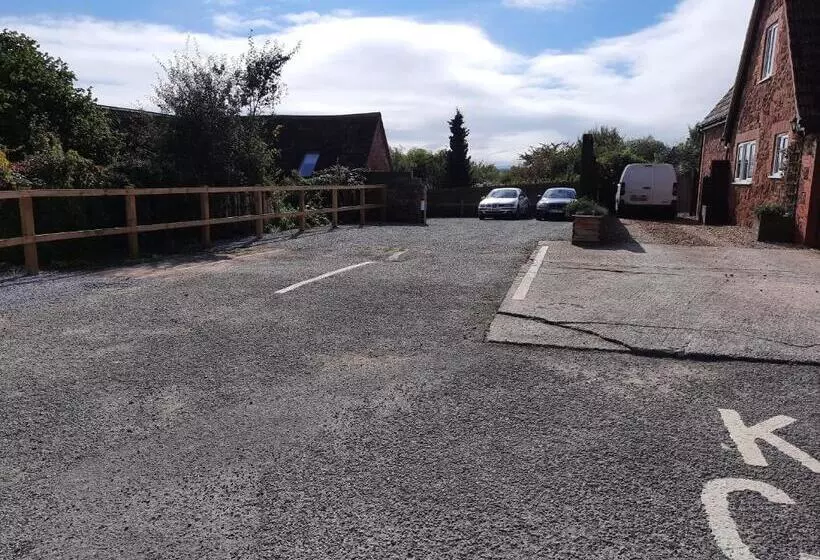 Retkeilymaja The New Inn Halse