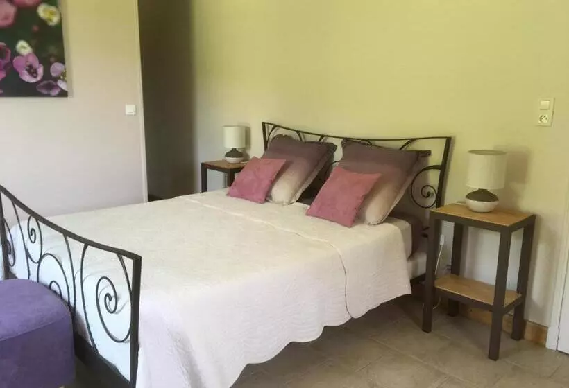 Bed and Breakfast Chez Bernadette Et Victor