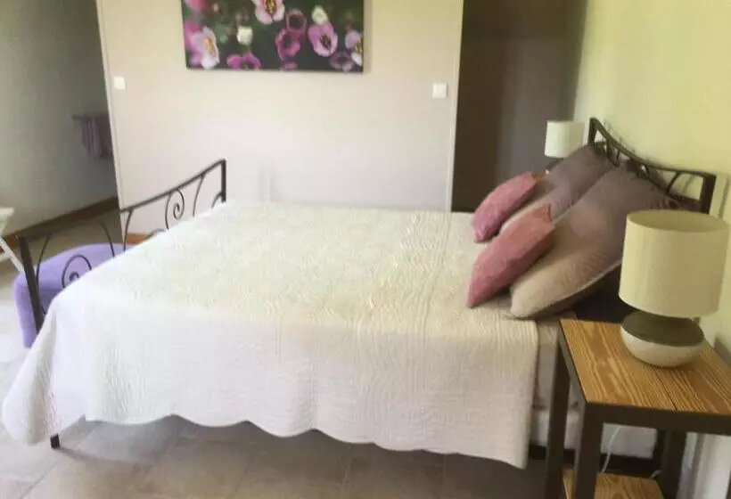 Bed and Breakfast Chez Bernadette Et Victor