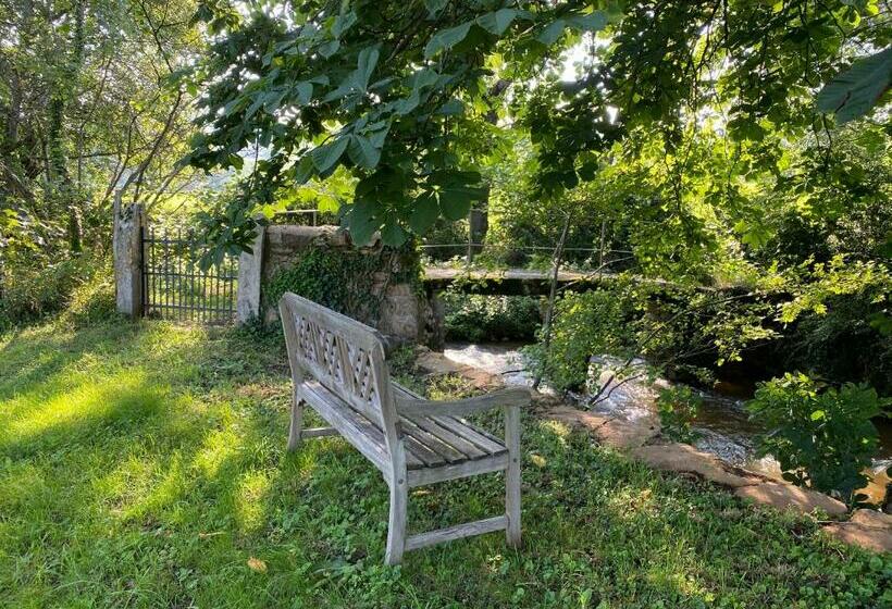 مبيت وإفطار Domaine En Reynouse