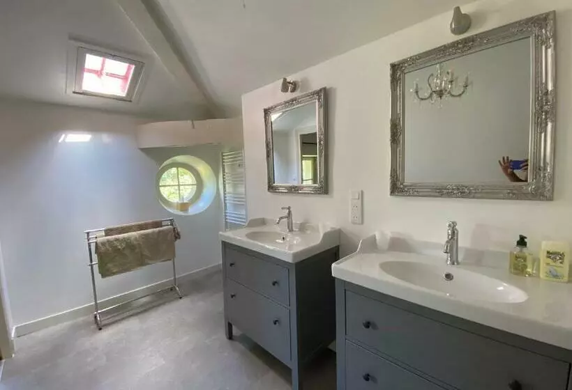 Bed & Breakfast Domaine En Reynouse