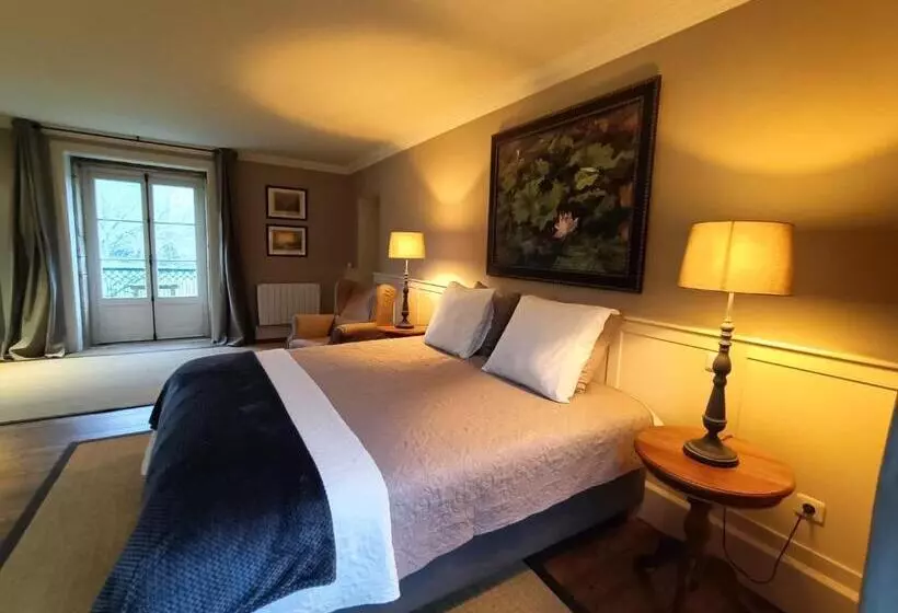 Bed & Breakfast Domaine En Reynouse