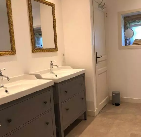 Bed & Breakfast Domaine En Reynouse