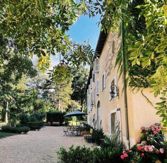 مبيت وإفطار Domaine En Reynouse