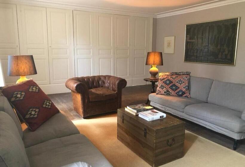 مبيت وإفطار Domaine En Reynouse