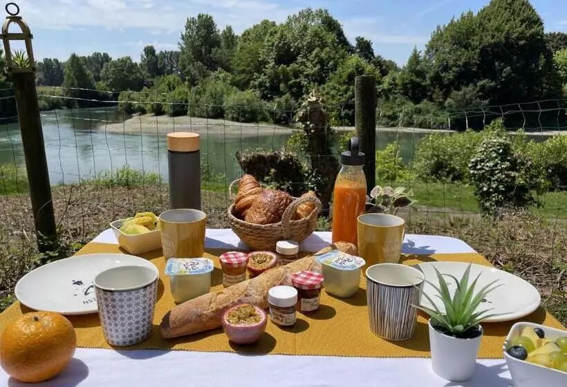 Aamiaismajoitus (B&B) Les Nuits De Cassiopee