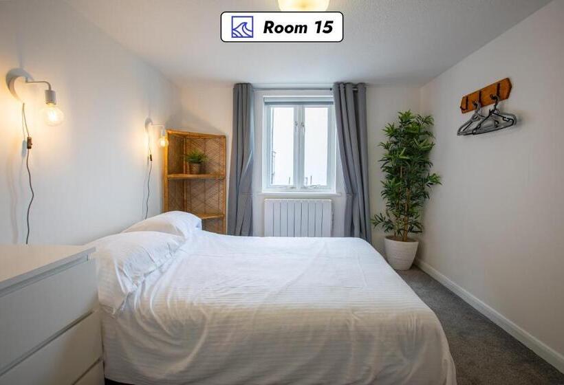 مبيت وإفطار Oa Surf Club