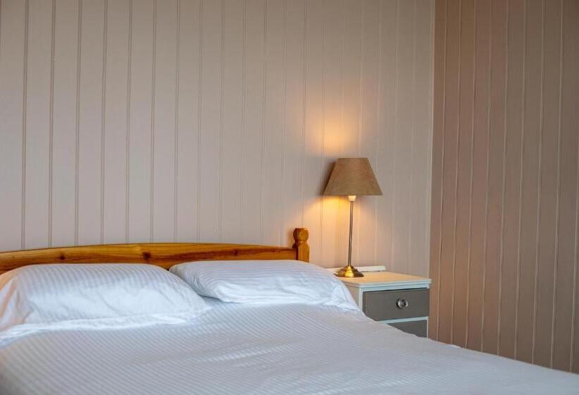 مبيت وإفطار Oa Surf Club