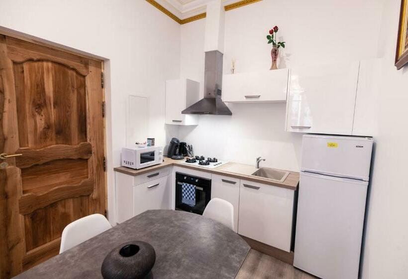 پانسیون Appartement Maison De L église Du Couvent