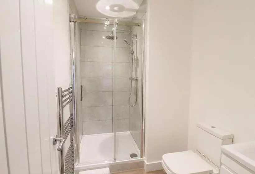 Majatalo Exning Residence