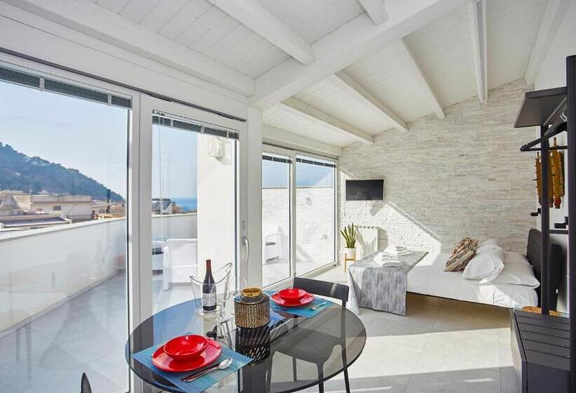 Porta Del Golfo Apartments & Suites