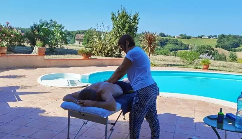 ベッドアンドブレックファースト Les Hauts De Grazac, Chambres Et Tables D Hôtes