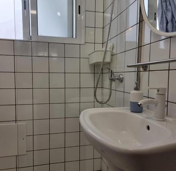 پانسیون Dream Days Guesthouse