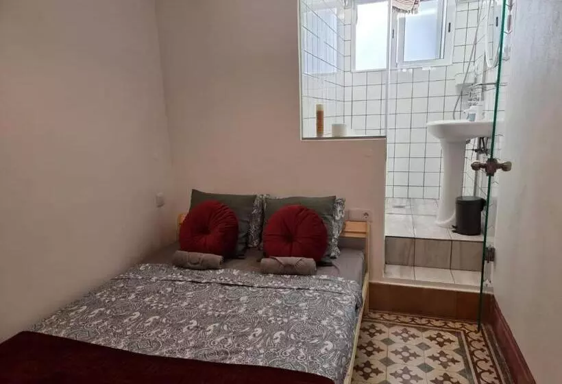 پانسیون Dream Days Guesthouse
