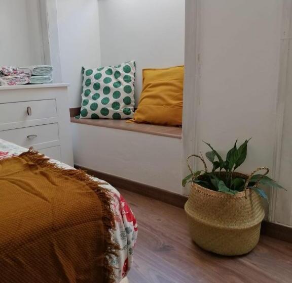 پانسیون Dream Days Guesthouse