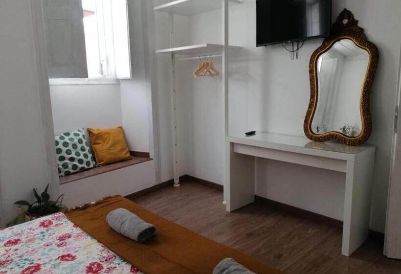 پانسیون Dream Days Guesthouse