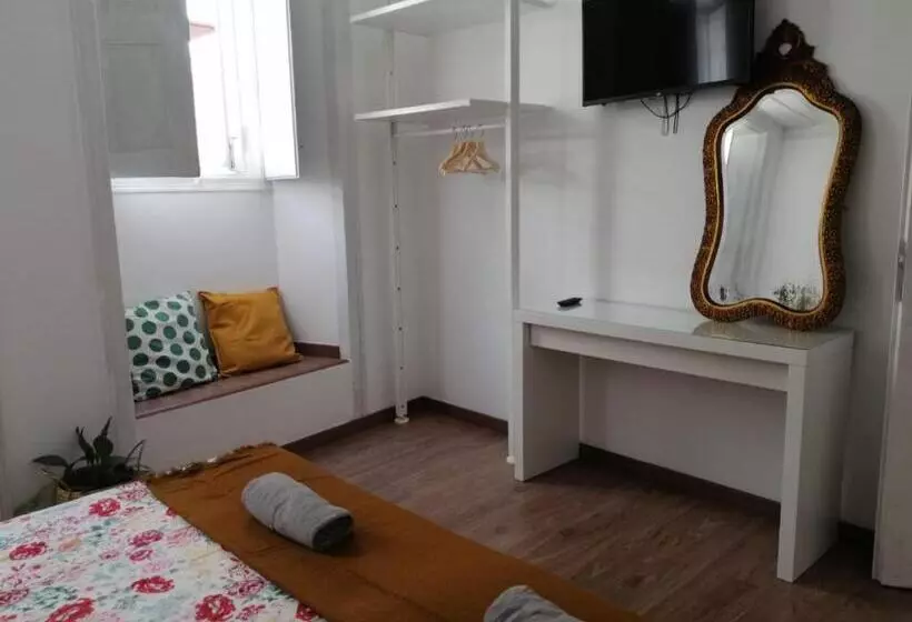 پانسیون Dream Days Guesthouse